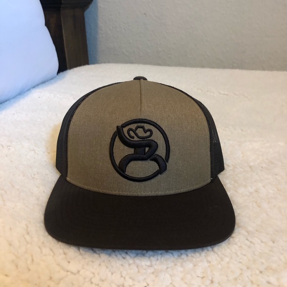 Hats for the low - Picture 7 of 8